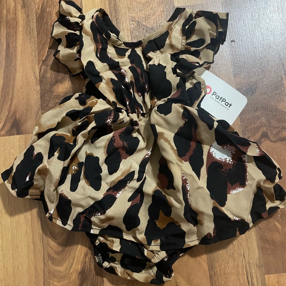 Mom & Me Leopard Matching Set - Picture 5 of 11